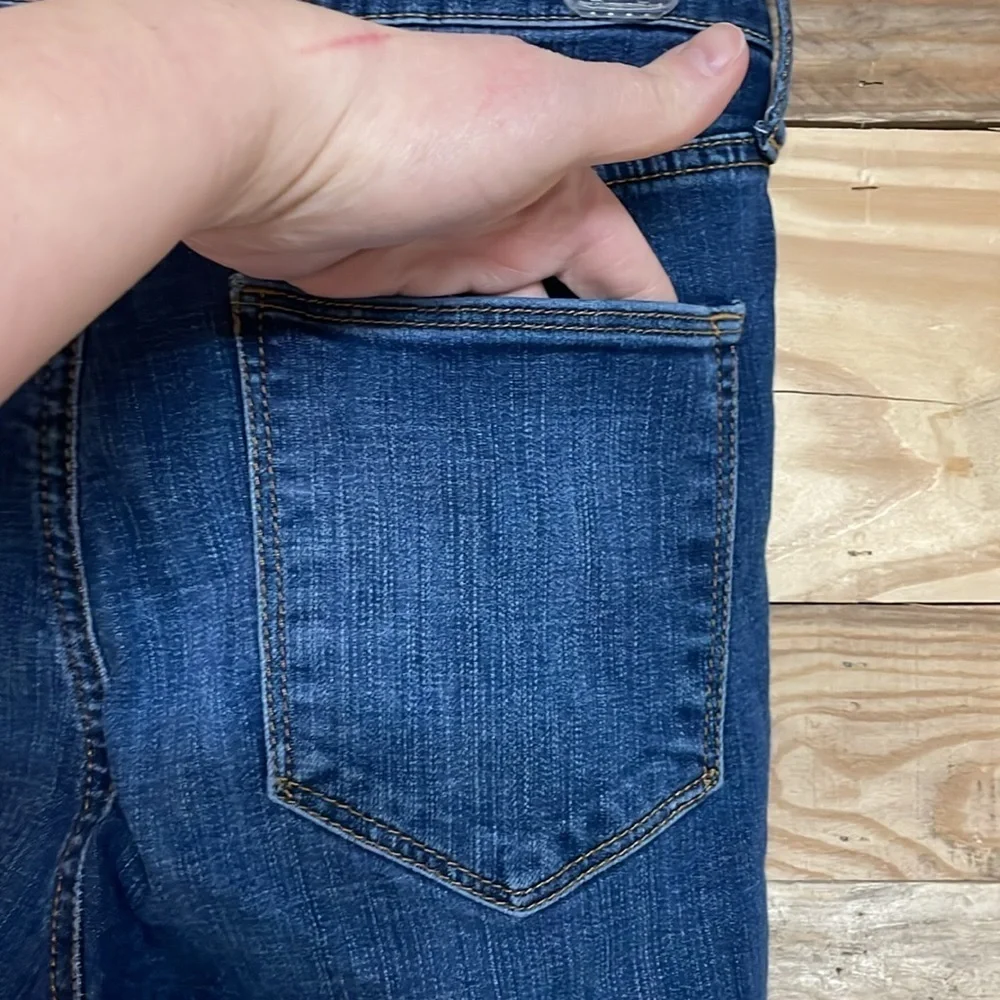 GAP size 27R true skinny super high-rise crop dark wash jeans